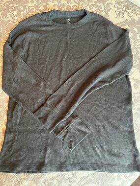 GAP Men's Dark Gray Waffle Knit Long Sleeve Crew